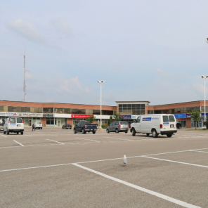 Barrie Commercial Portfolio - plaza exterior showing buildings and parking