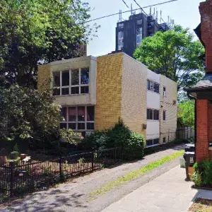 276 Gladstone Avenue building exterior