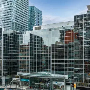 90 Eglinton Avenue East Suite 990 building exterior