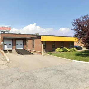 10 Meteor Exterior Building Loading Dock