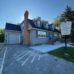 28 Main Street N Industrial Building for Lease in Newmarket, ON