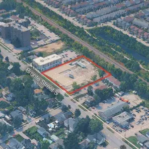 70-90 Bronte Street S land parcel outline 