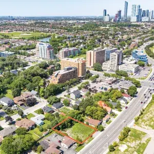 2560 & 2564 Confederation Parkway aerial shot