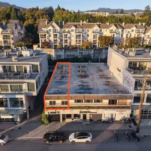 360B East Esplanade aerial with property outlined