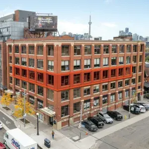 559 College Street Thumbnail