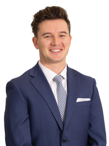 Andrew Holman Headshot