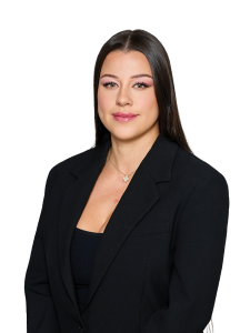 Violetta Reyes Headshot