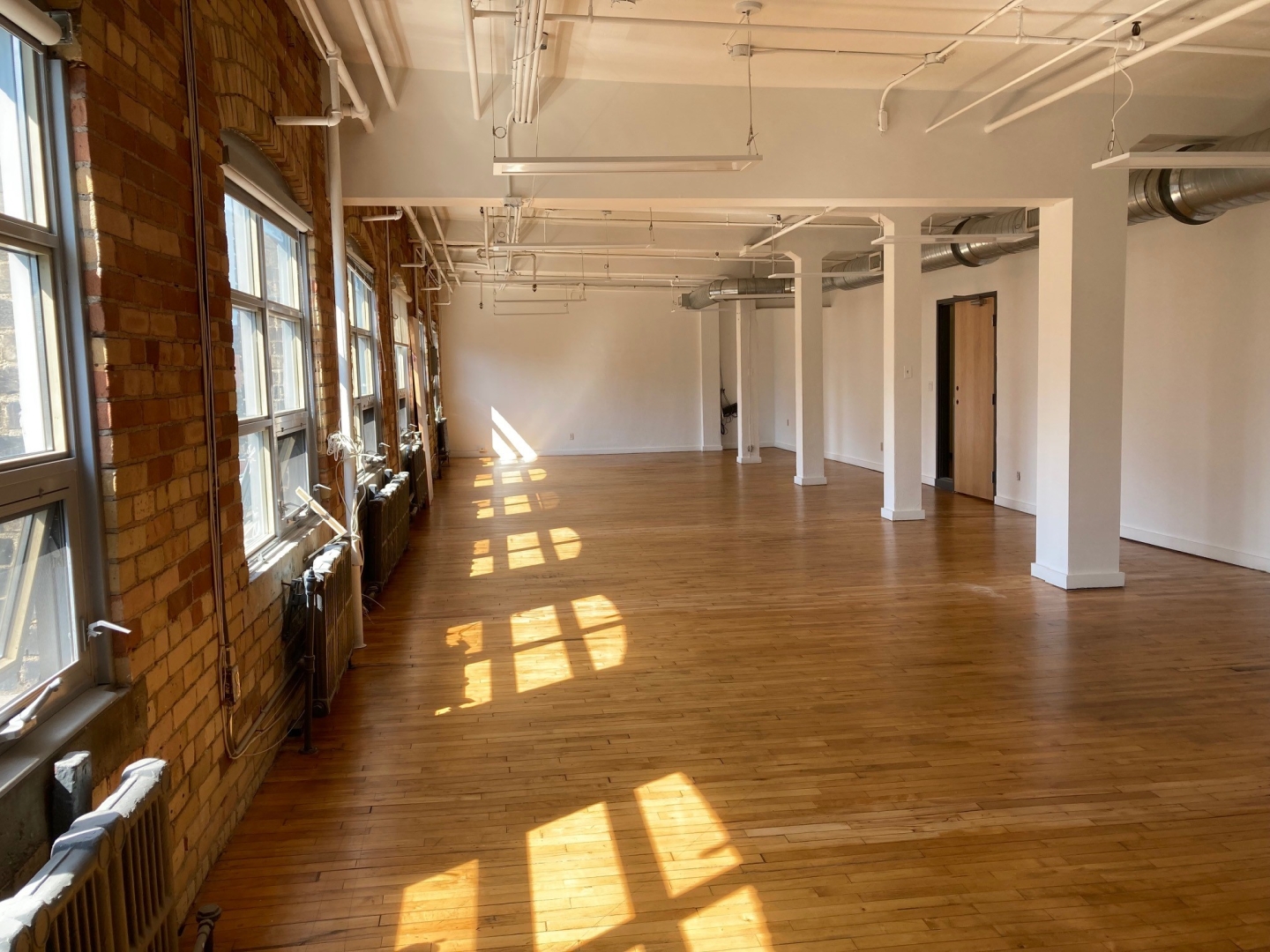 174_SpadinaAvenue_Interior7.jpg
