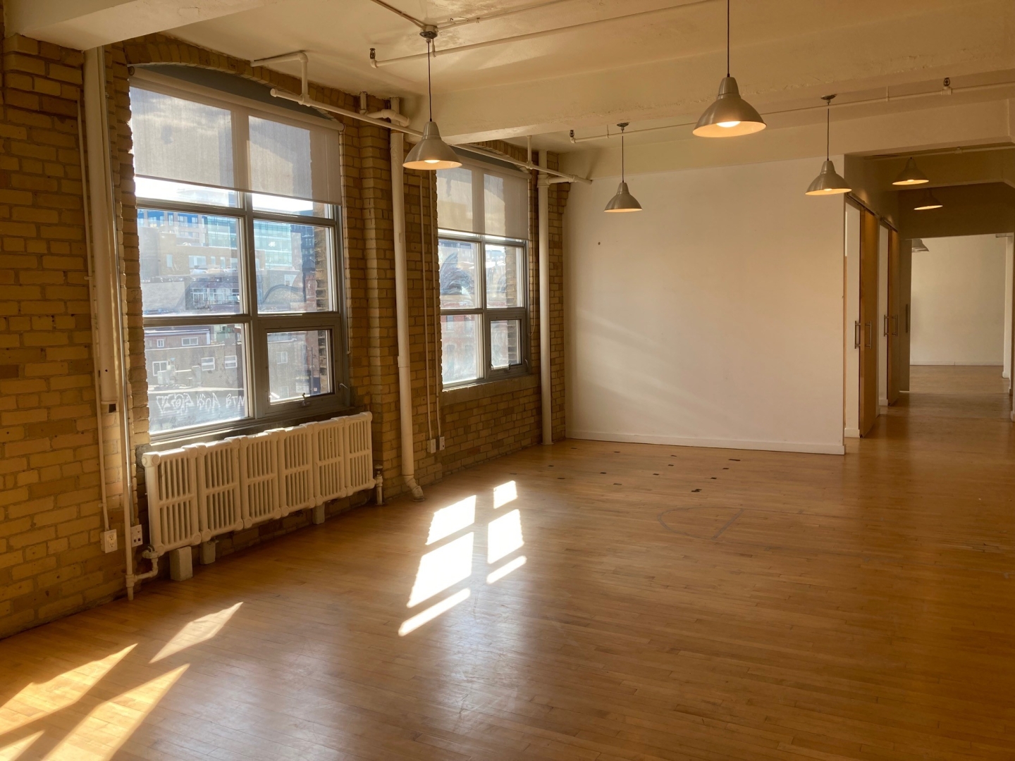 174_SpadinaAvenue_Suite300-1.jpg