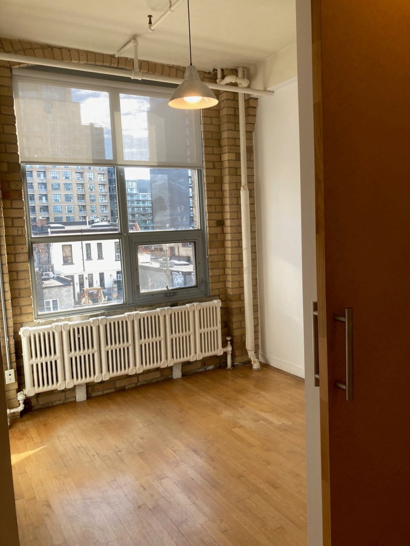 174_SpadinaAvenue_Suite300-3.jpg