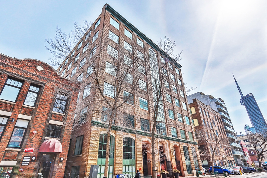 179John_1_Exterior.jpg