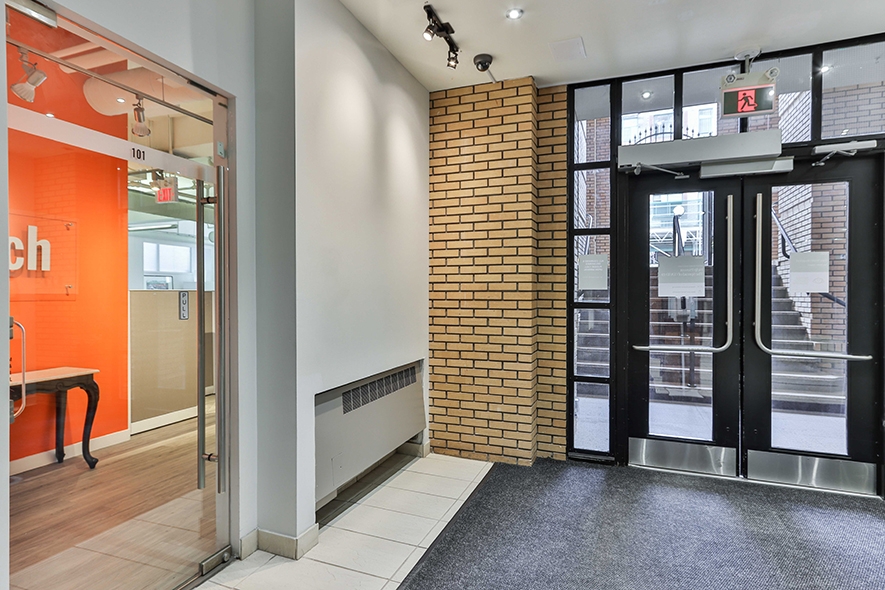 179John_5_Lobby.jpg