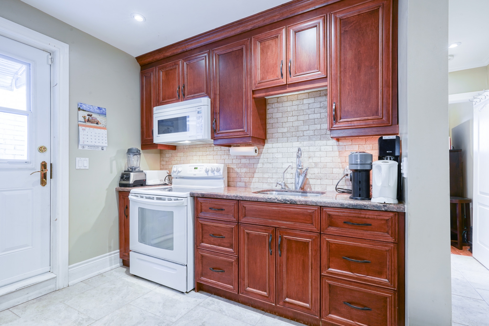 1588 Bloor Street West second floor kitchen