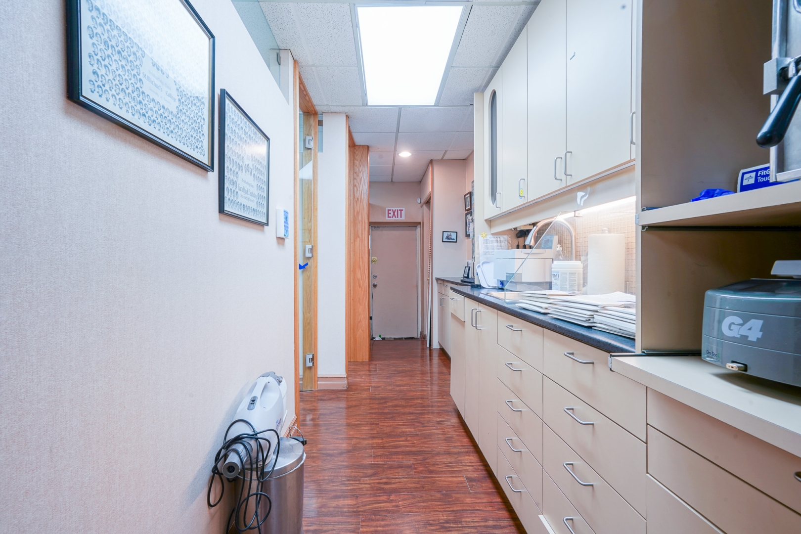 1588 Bloor Street West hallway