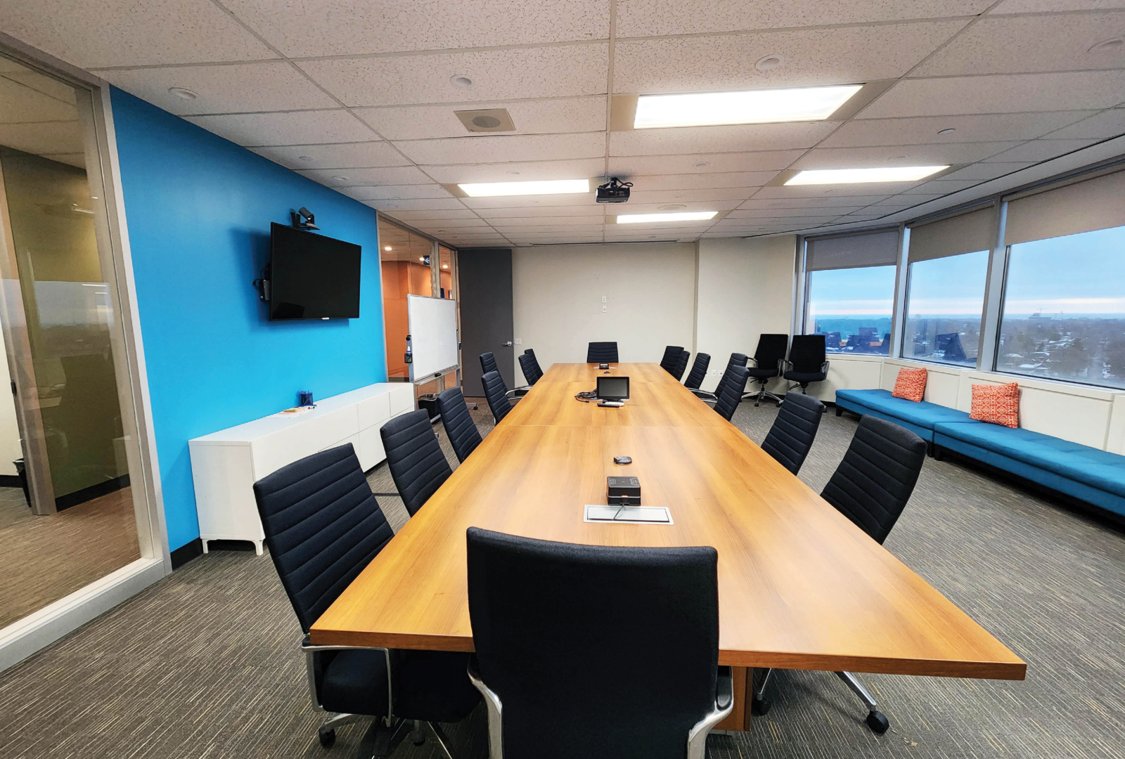 3250 Bloor Street W 8th Meeting Room