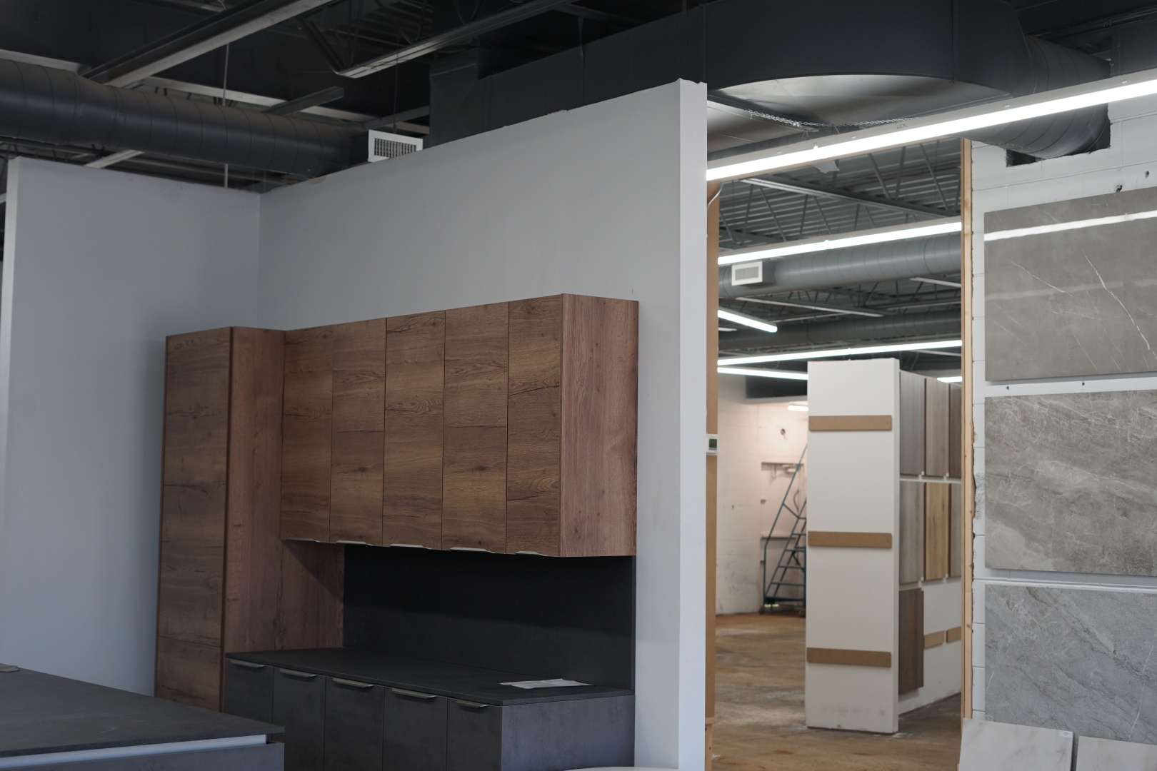 351 Leaside Avenue Main Interior