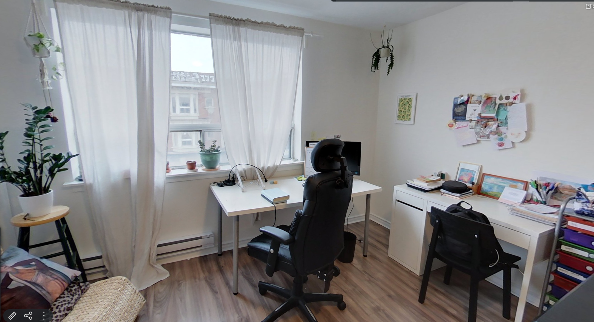 821A Bloor Street W bedroom