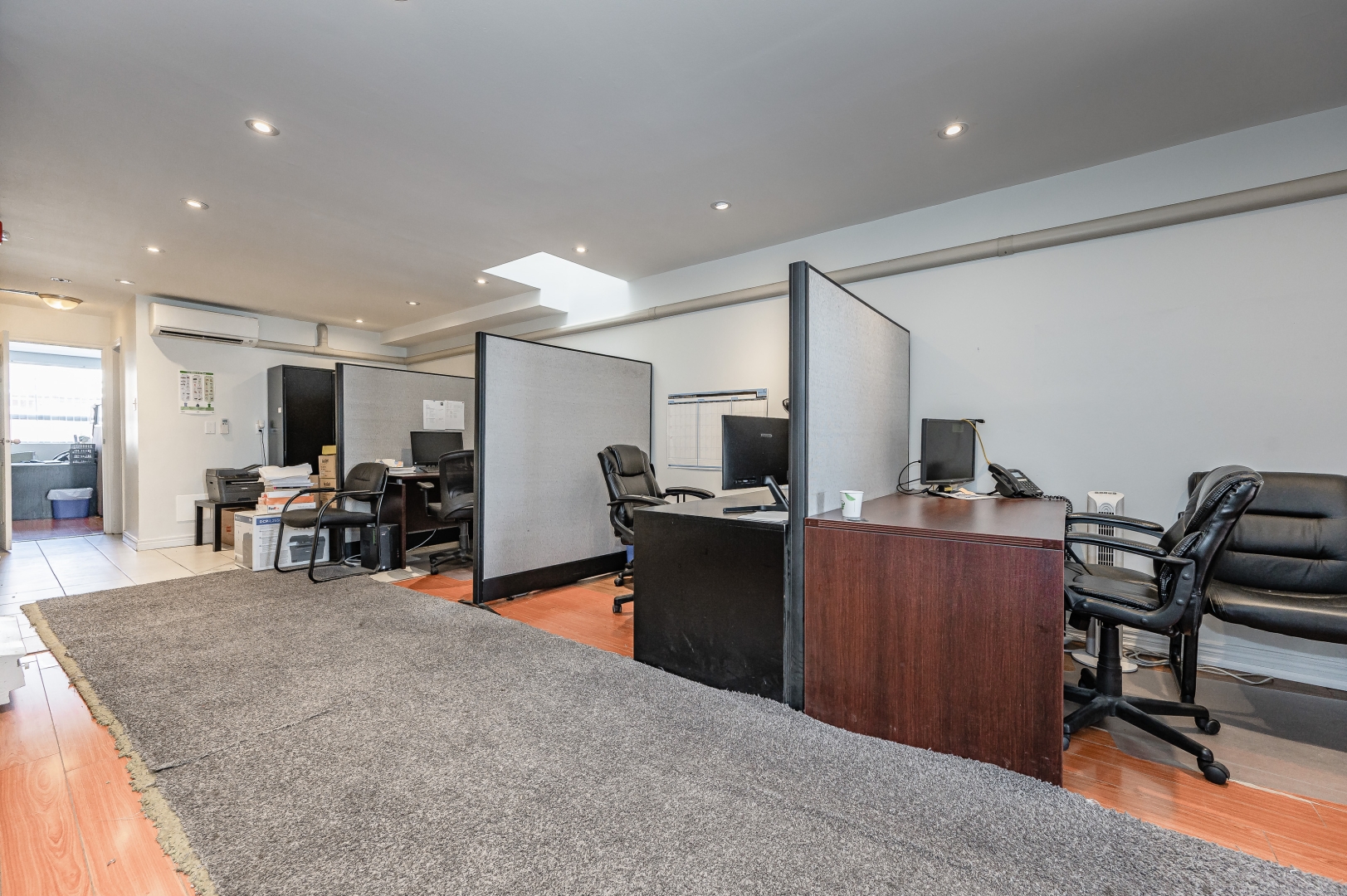 821A Bloor Street W office