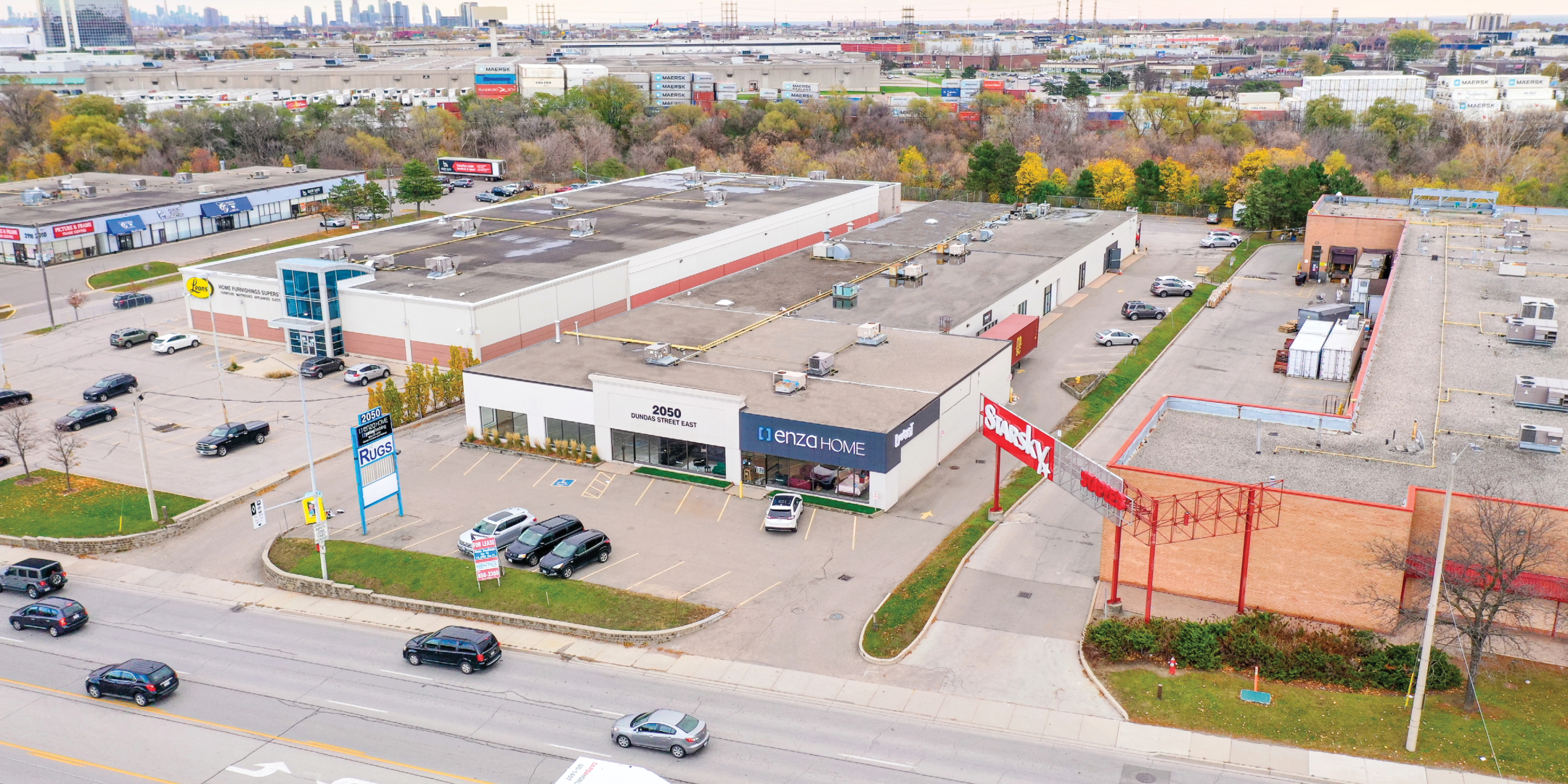 Aerial view of 2050 Dundas Street E in Mississauga