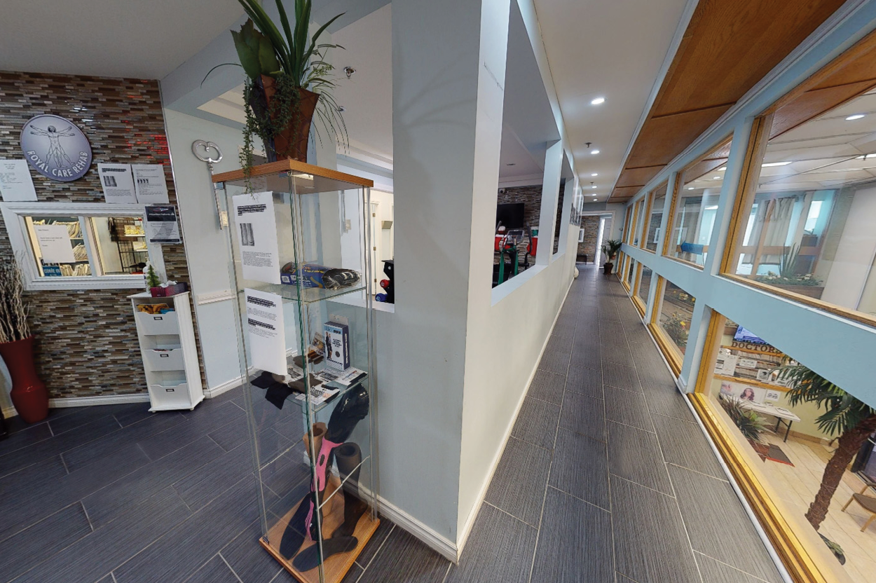 295 College Street Interior