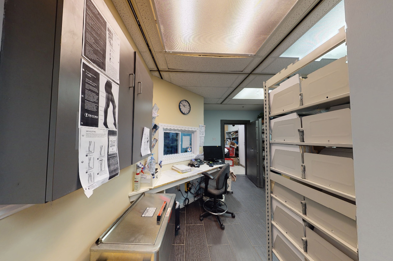 295 College Street Interior