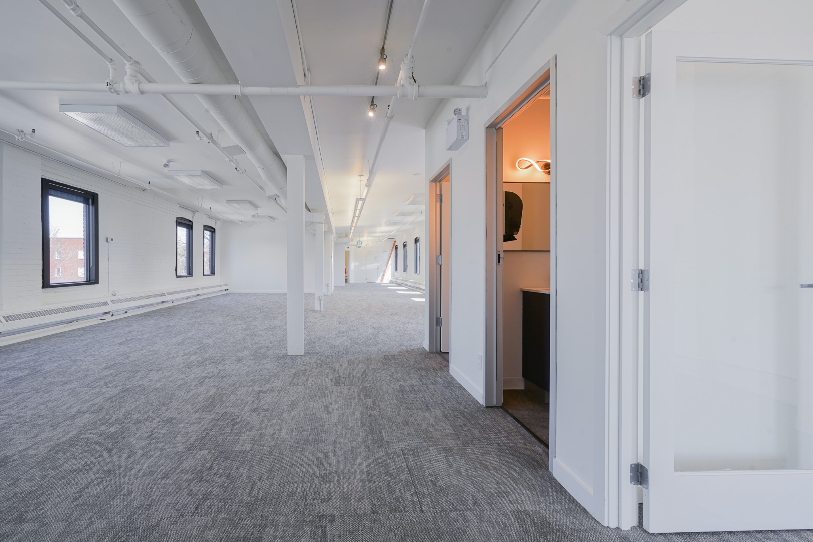 43 Davies Avenue 3rd floor interior