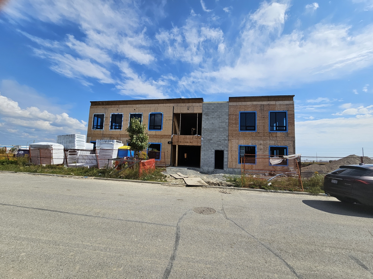 40 Blowers Crescent Building Exterior