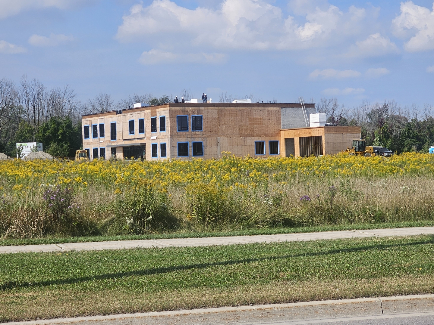 40 Blowers Crescent Building Exterior