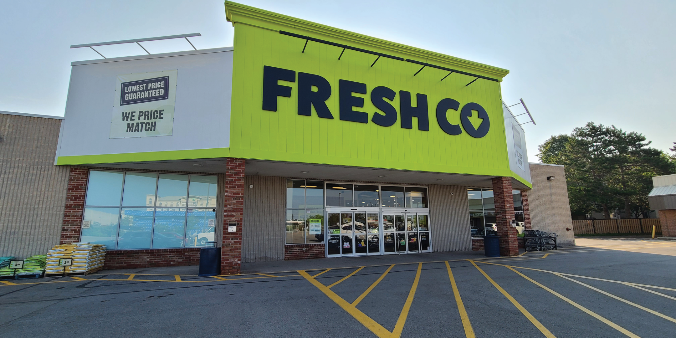 FreshCo Building Photo of 318 Ontario Street