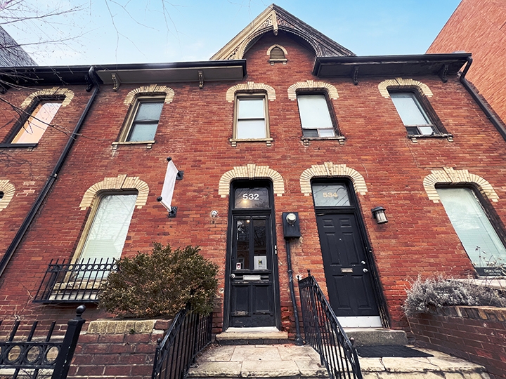 532 Queen Street East building exterior
