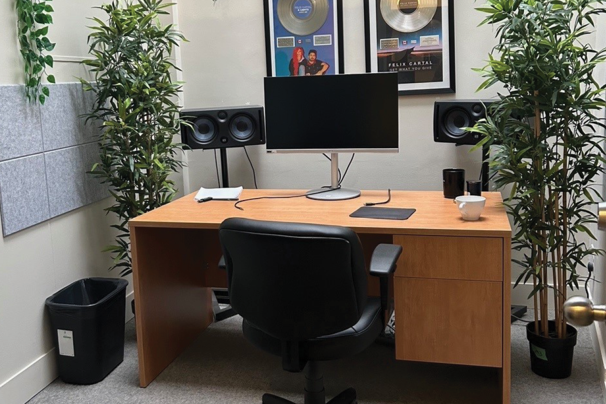 77 Berkeley Street office with monitor 