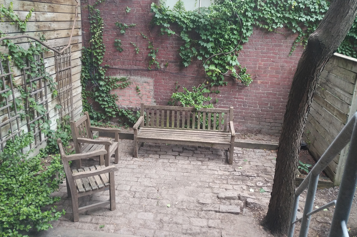77 Berkeley Street patio with greens
