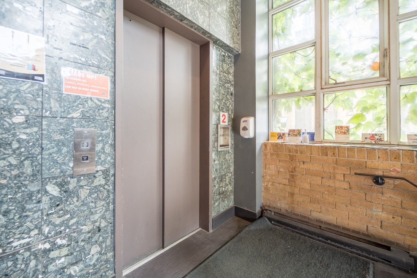 720 Bathhurst St elevator