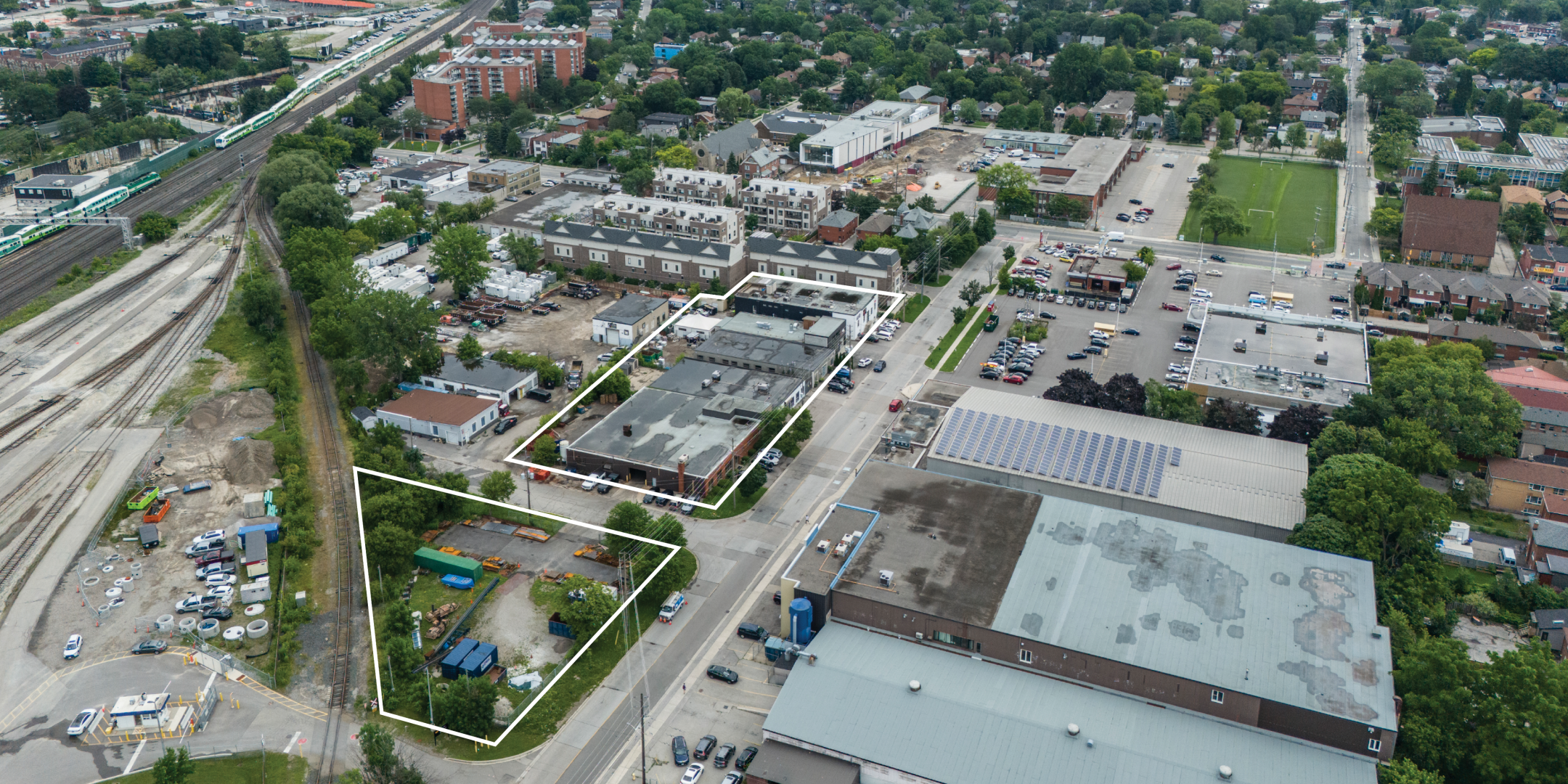 12-50 Drummond Street Aerial view of the area