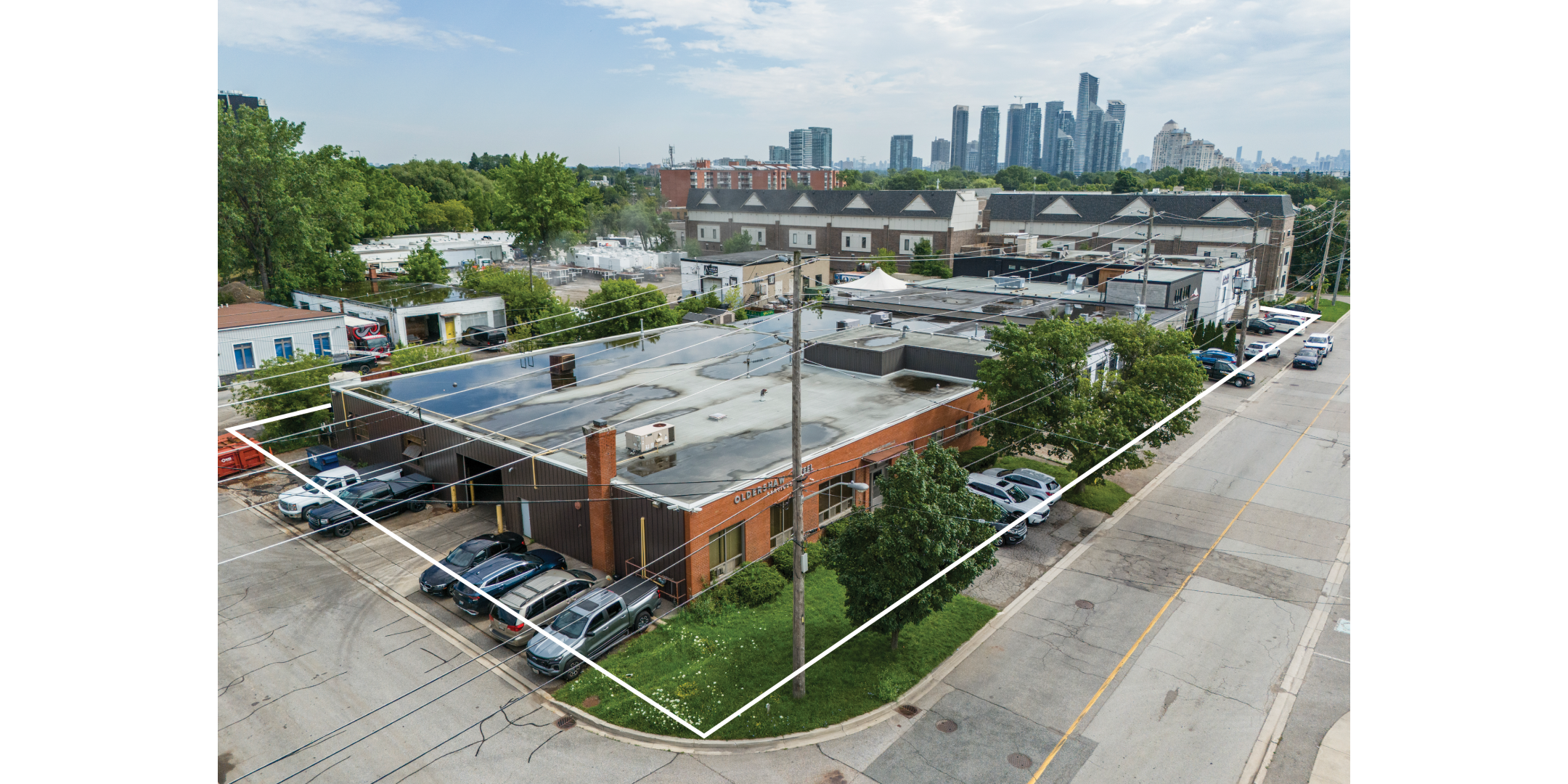 12-50 Drummond Street Aerial view of area and parking
