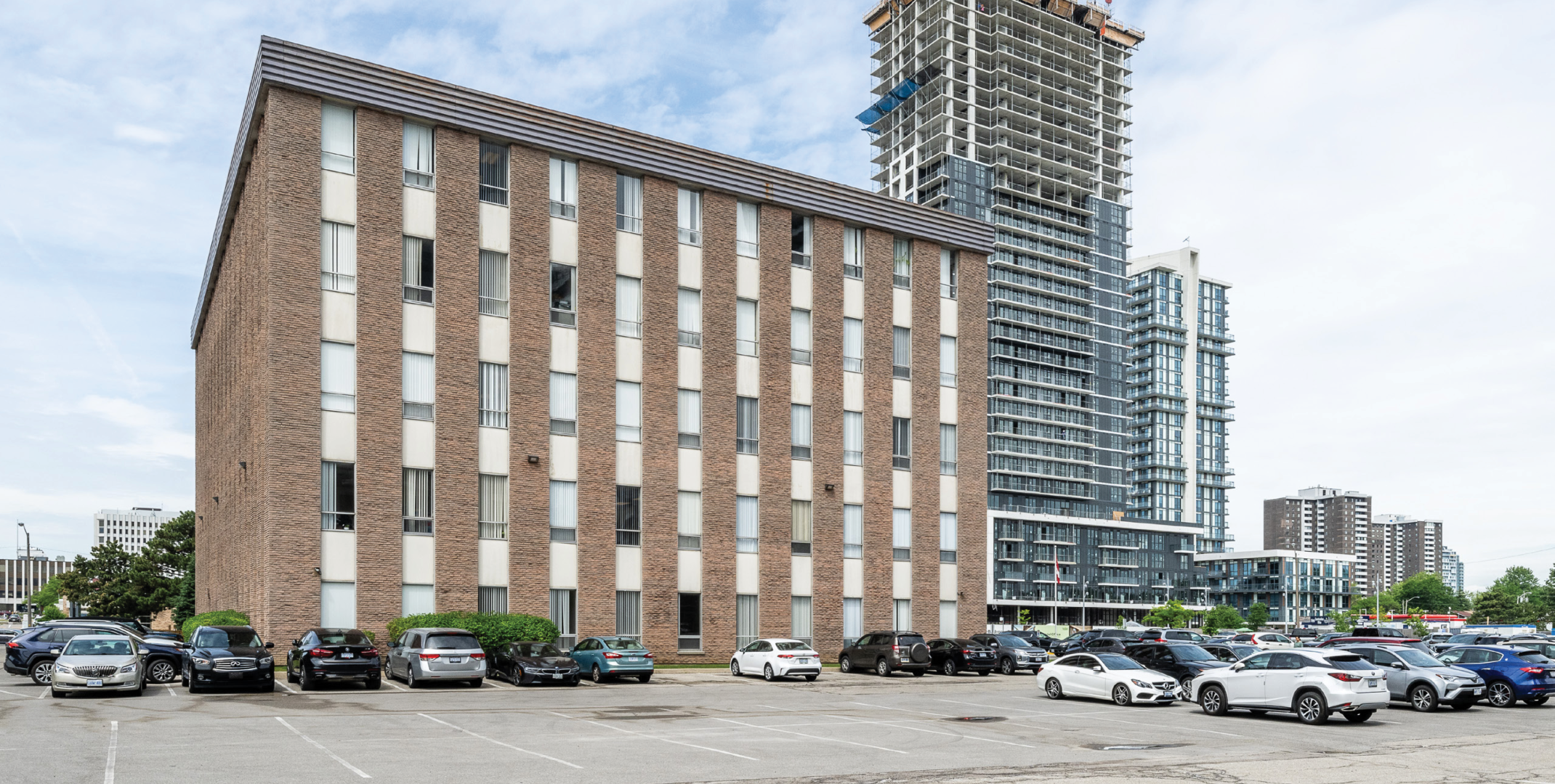 150 Consumers Road Building with Parking