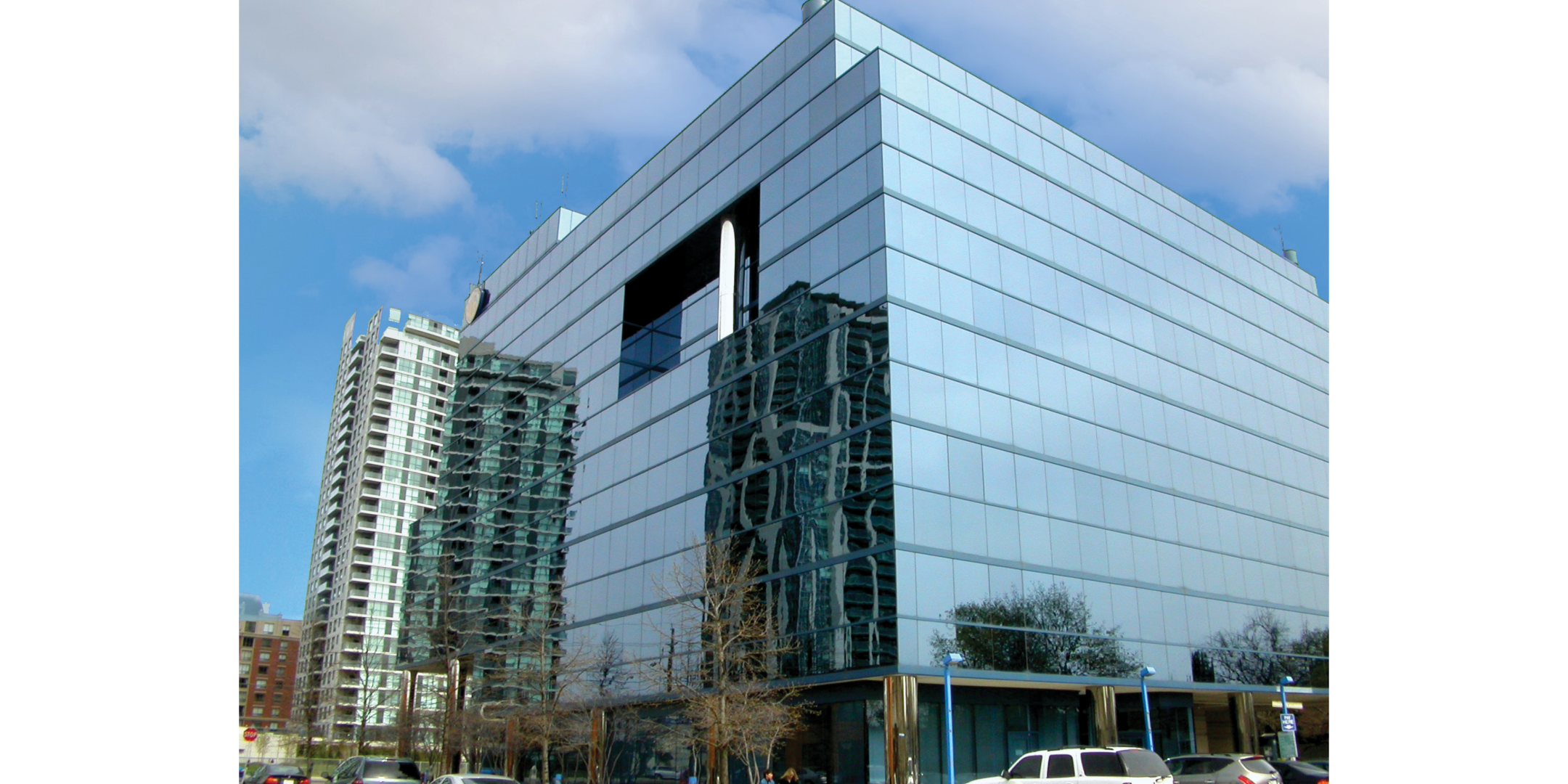 4576 Yonge Street Building