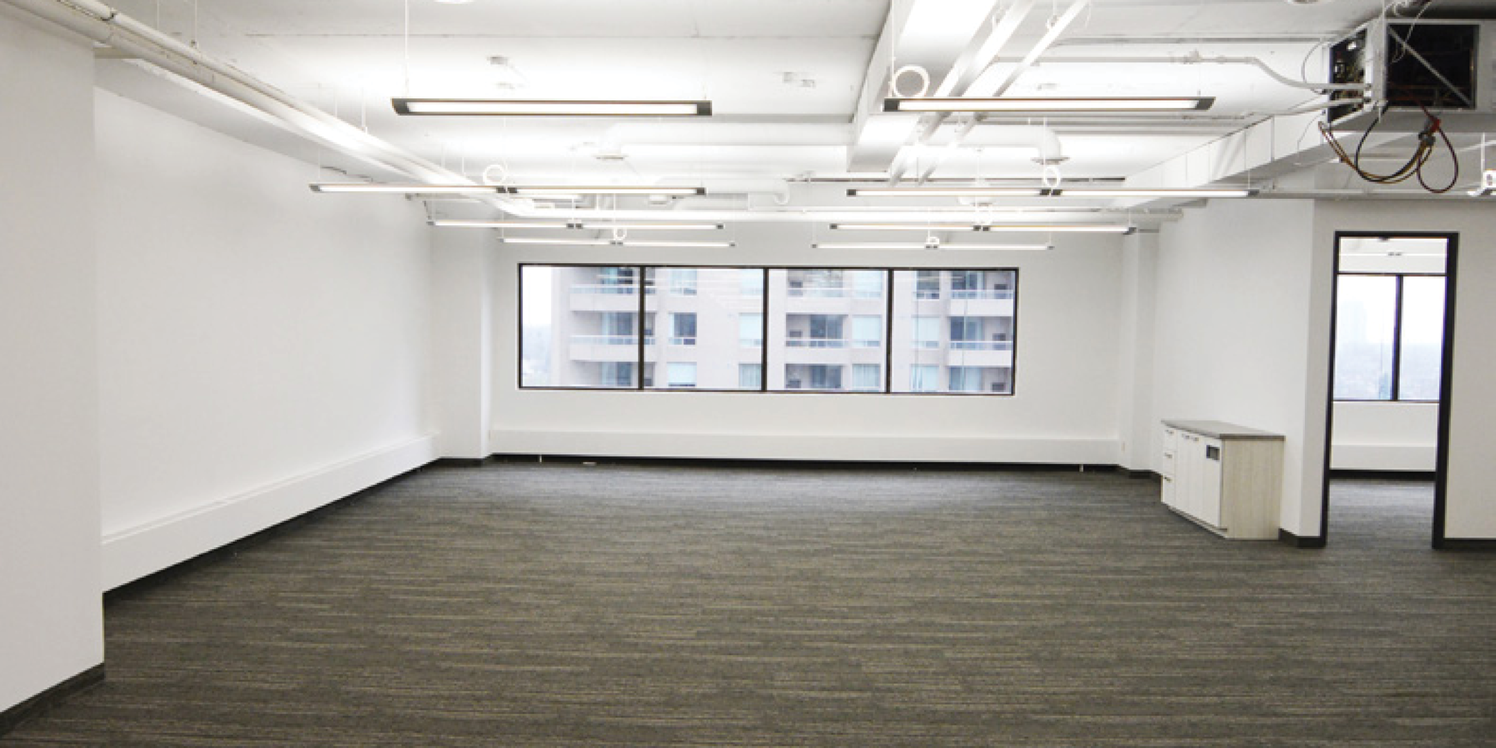 5075 Yonge Street Open Office Area