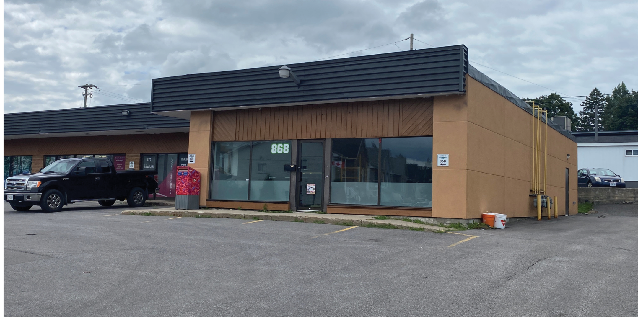 868 James Street Retail Unit