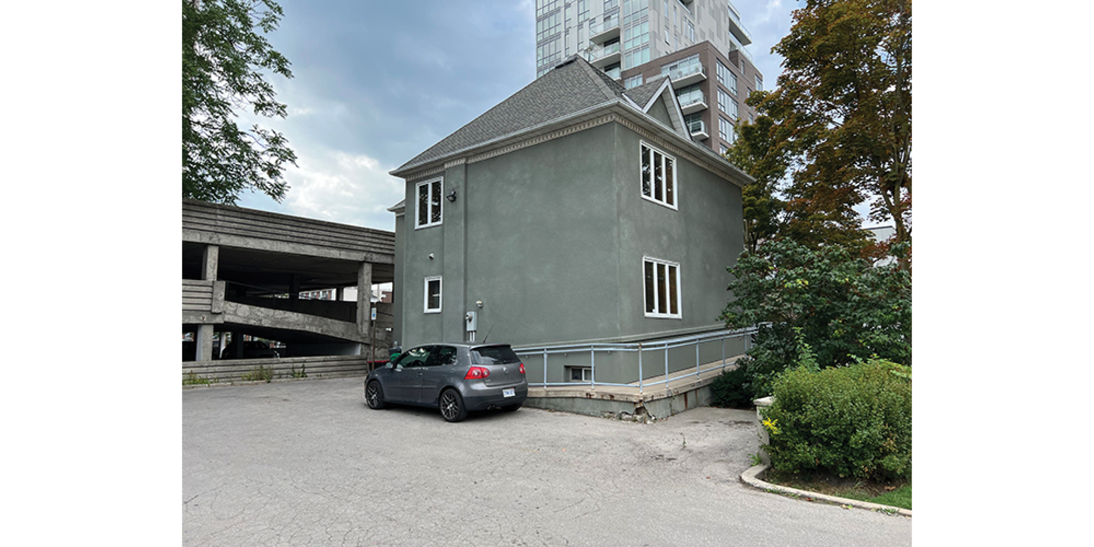 89 High Street building back with accessible path 