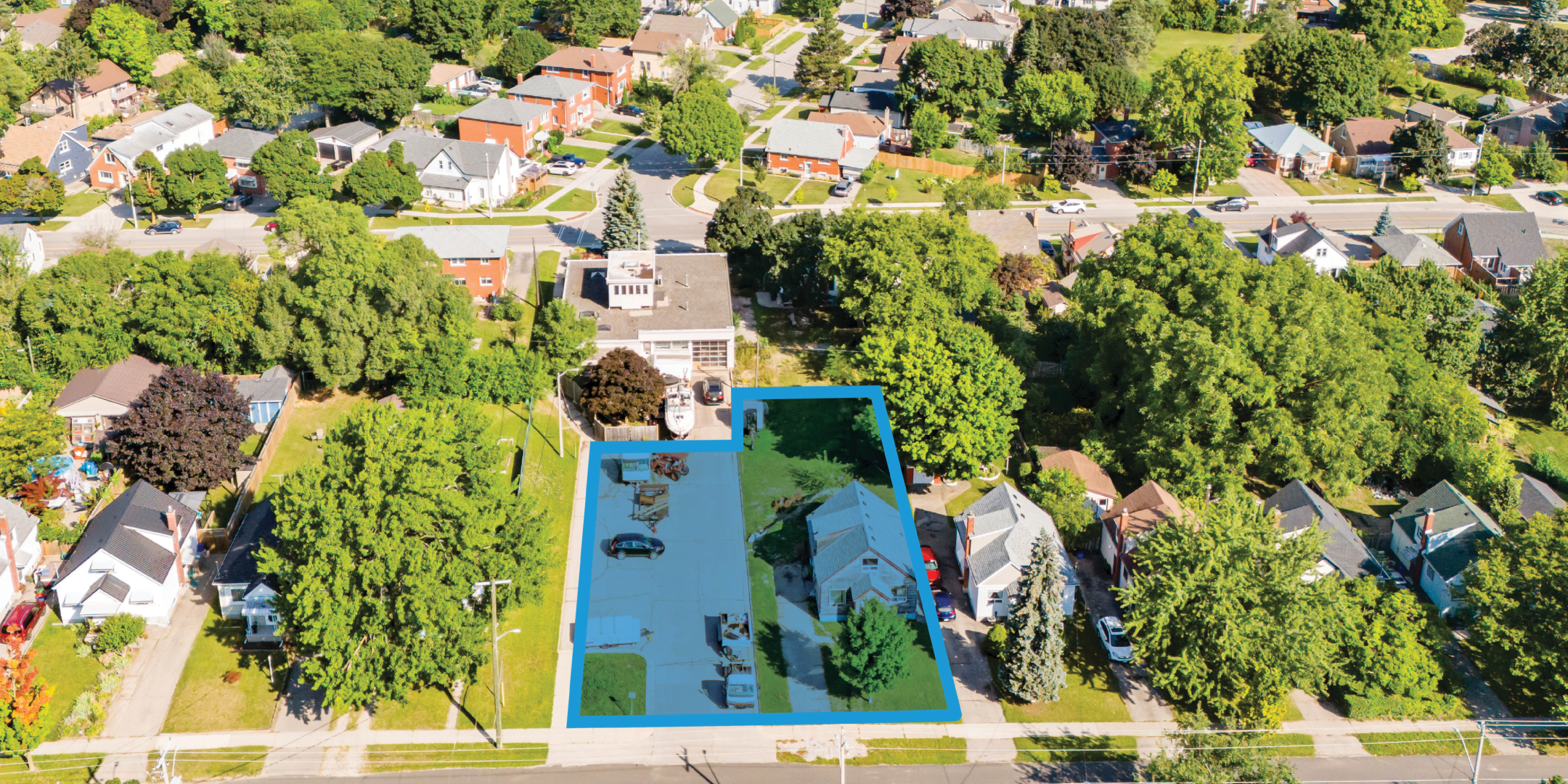 Aerial outline of 314-318 Blucher Boulevard
