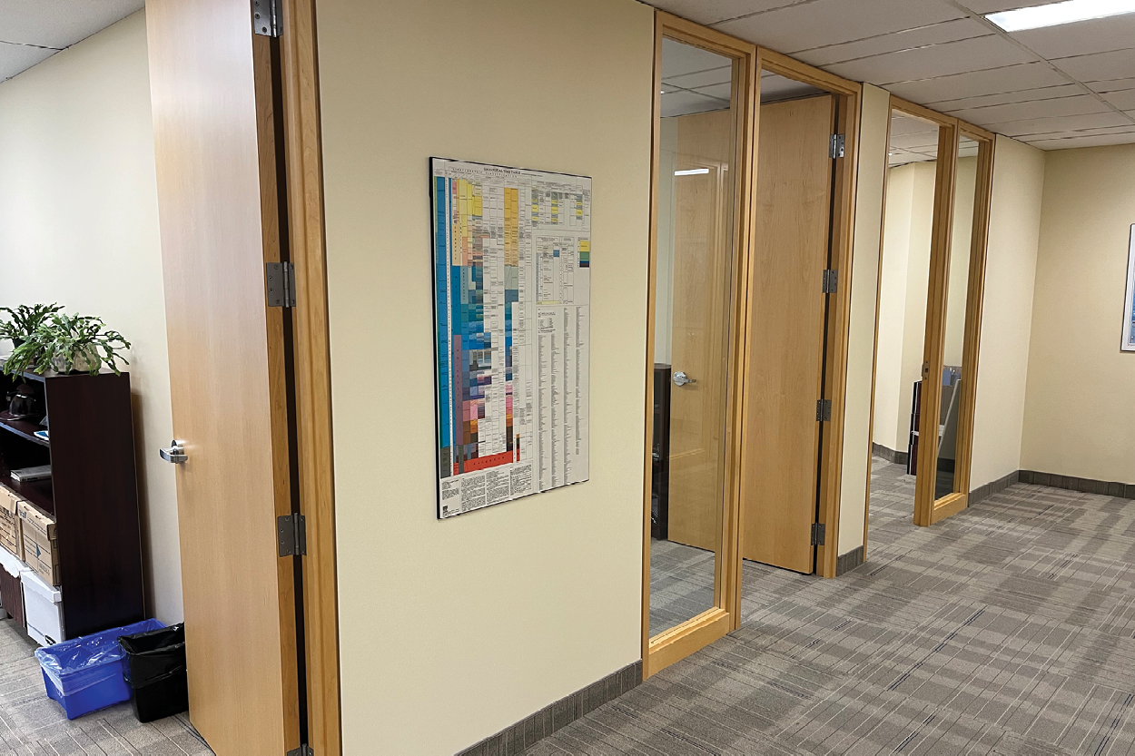 90 Eglinton Avenue E interior view of hallway 