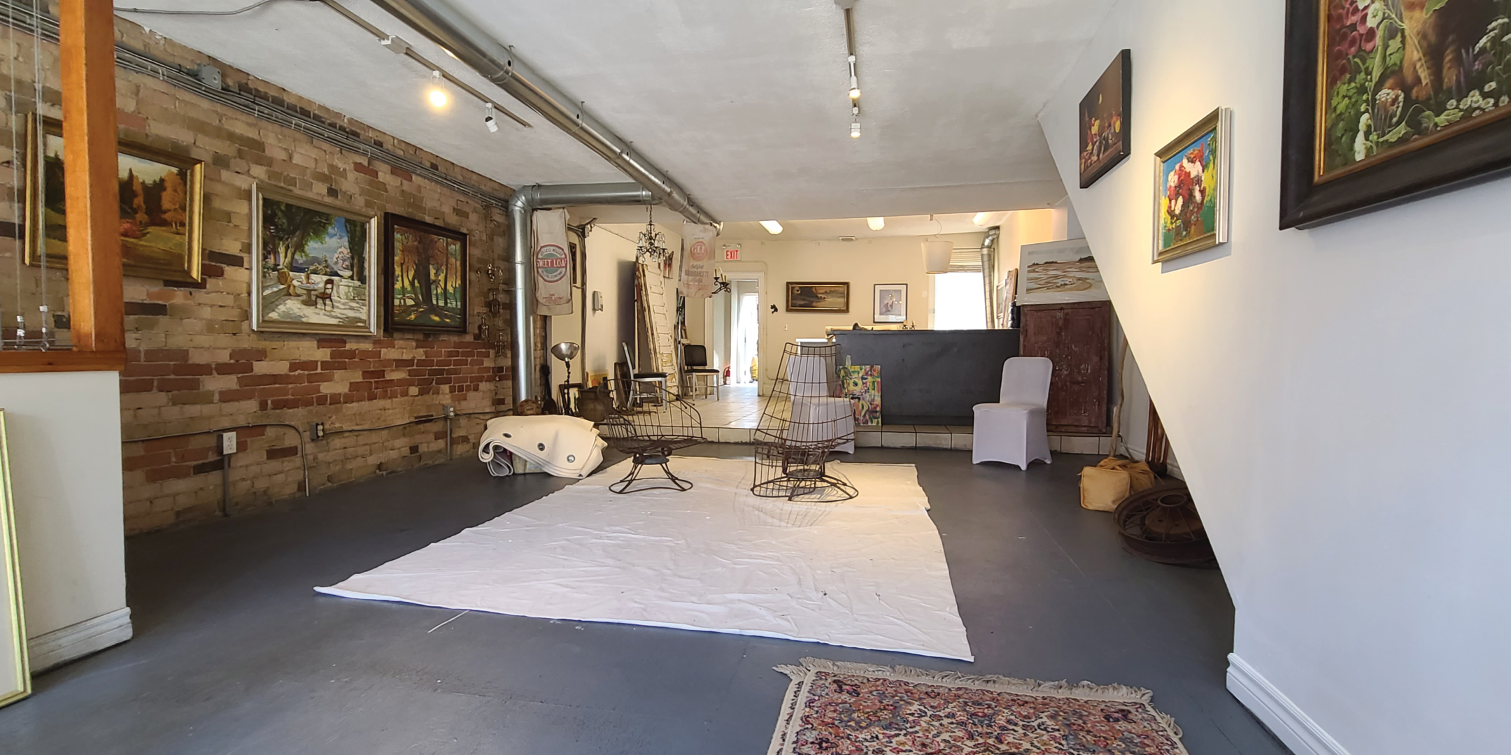 1105 Queen Street E Interior Lounge Area Open Space