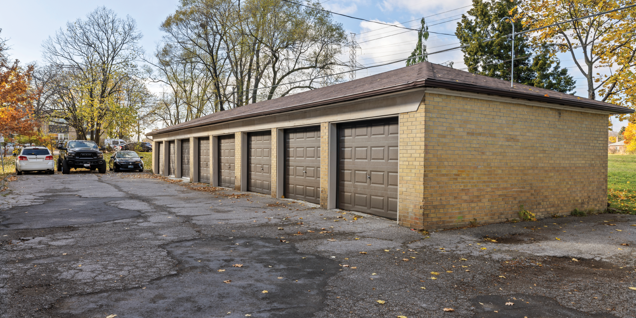 14 Torbolton garage parking 