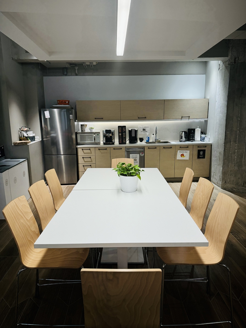80 Richmond St W interior view of kitchen and dining area