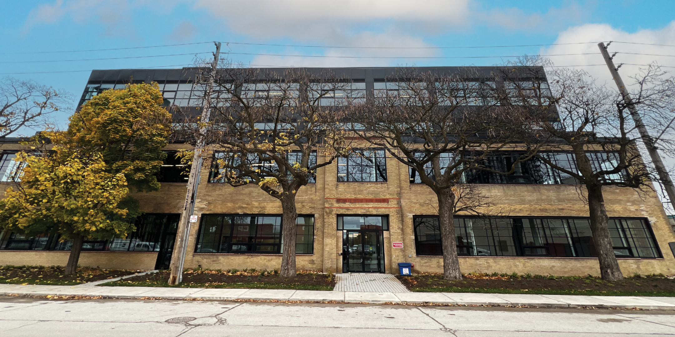 300 Geary building exterior showing front entrance