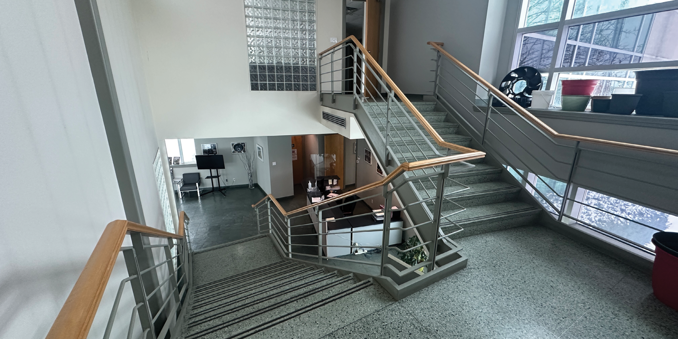 51 Four Valley Drive Staircase to upper level