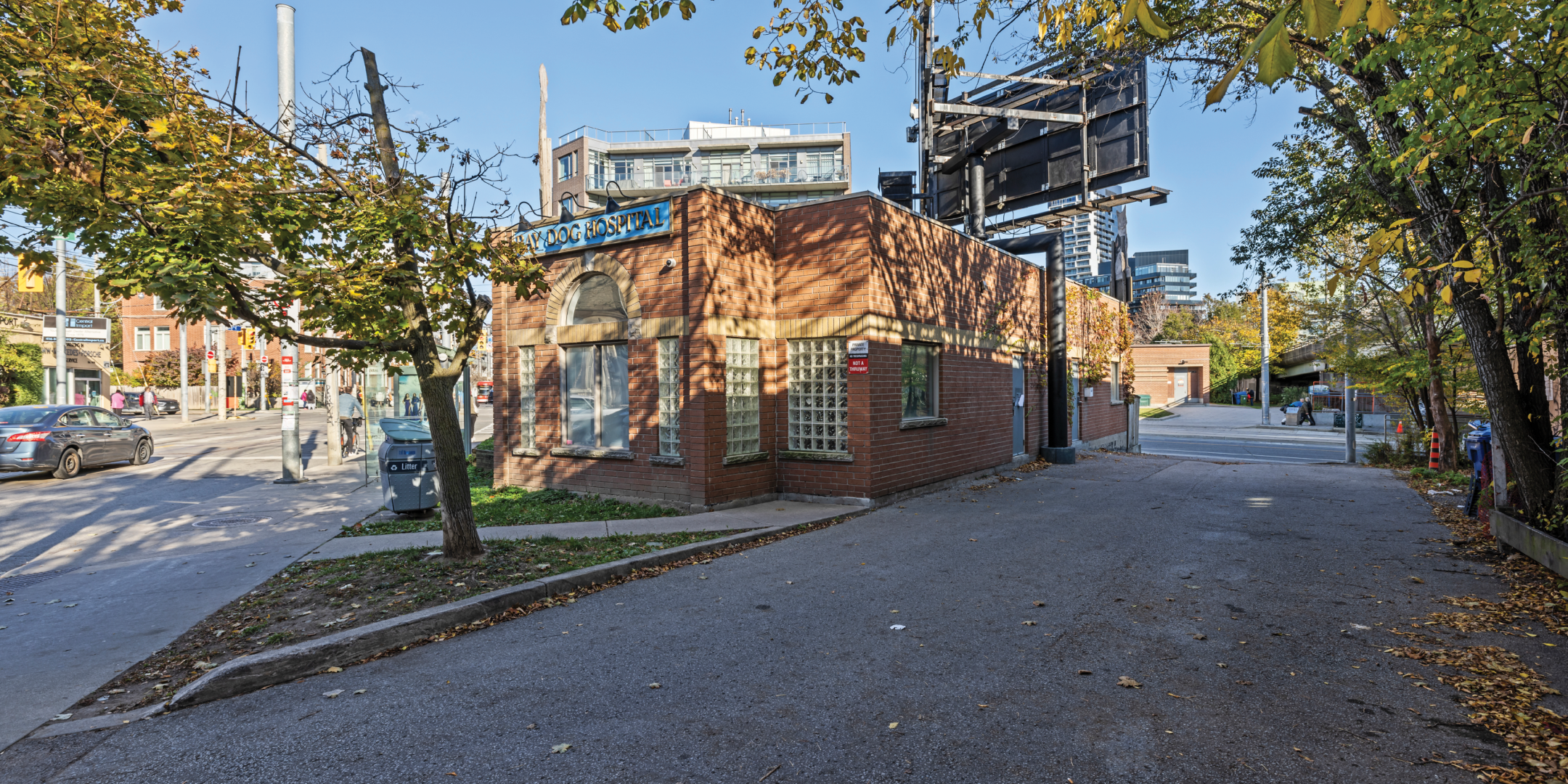 525 King Street E Building