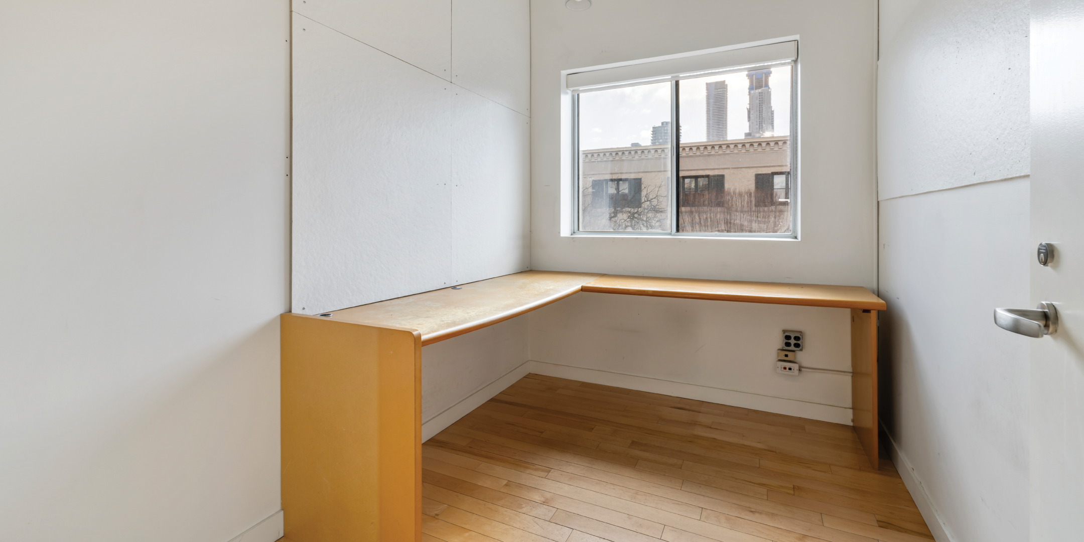 1058 Yonge office 
