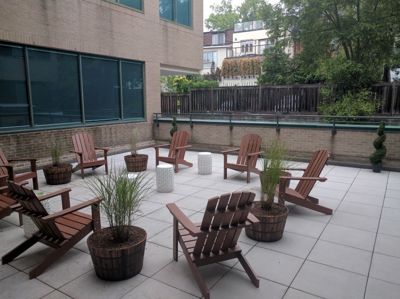 160 Pears Avenue courtyard with chairs